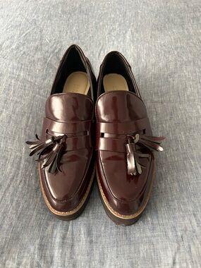 Zara Patent Leather Platform Tassel Loafers in Burgundy